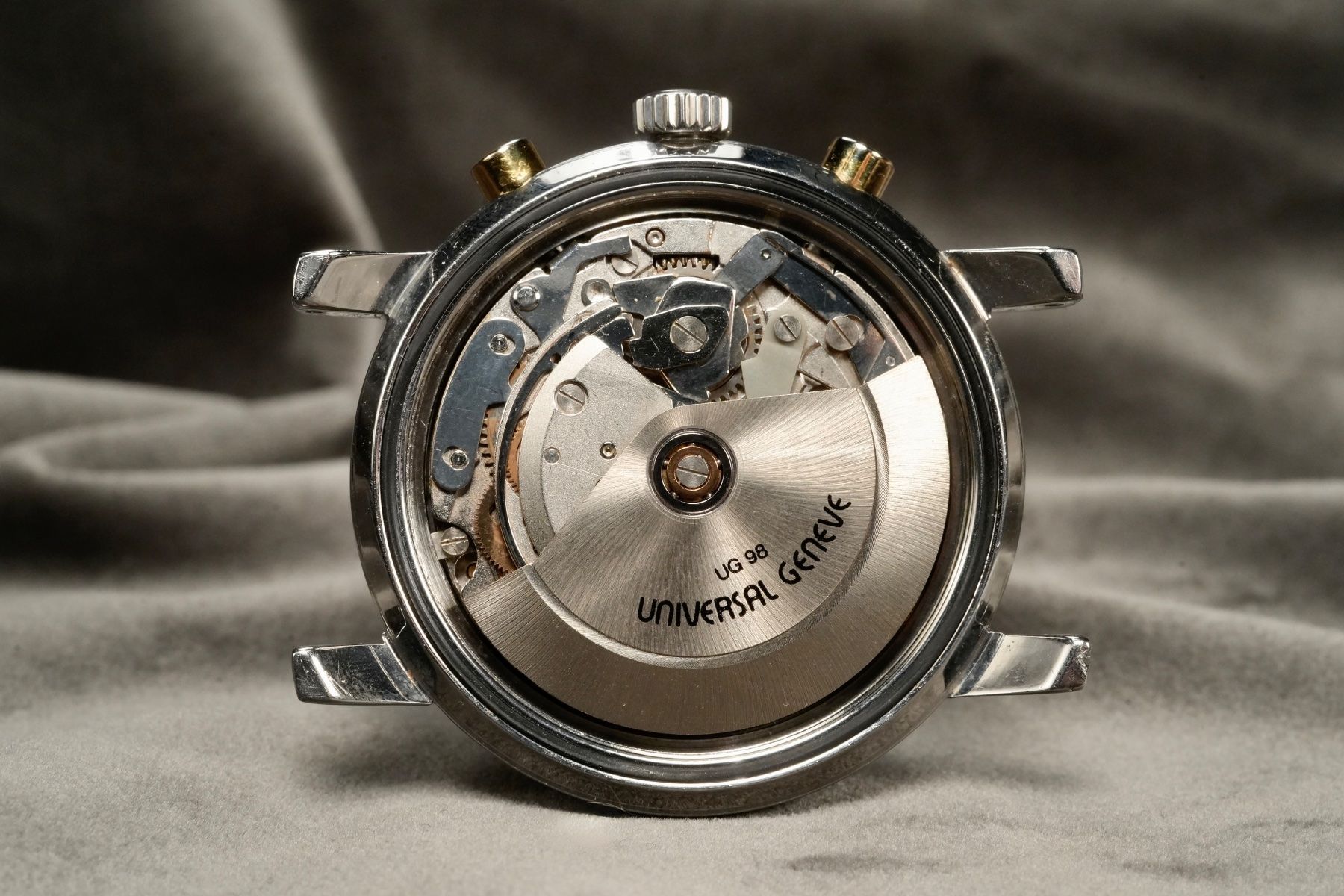 Universal Genève Uhren: Universal Genève - Compax Automatic Ref. 698.410 Chrono – Gebraucht aus Morcote von chronoservice 4