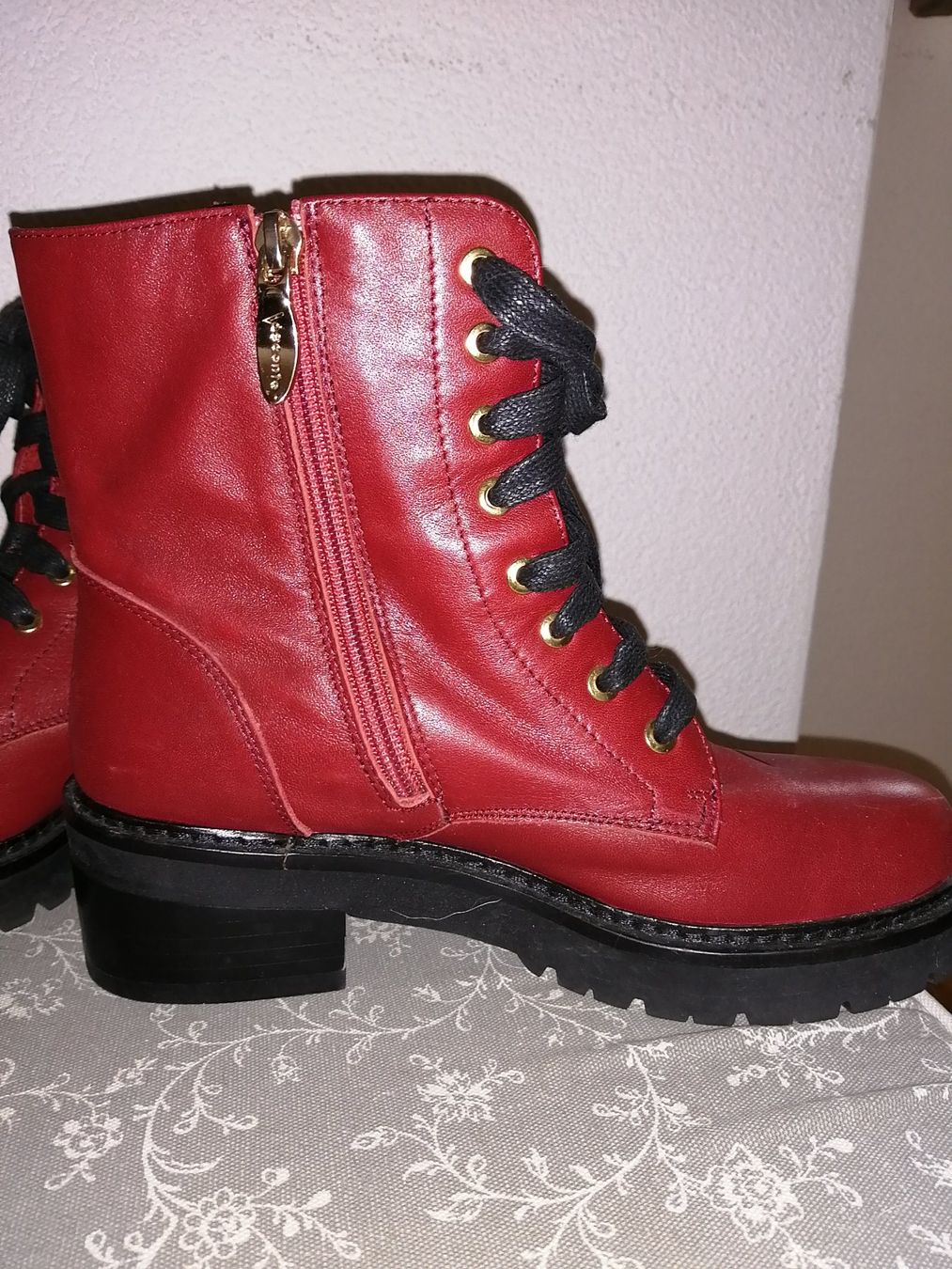 Damenschuhe: Damenstiefel aus echtem Leder size 35 – Gebraucht aus Buchrain von nat_pl5p 3