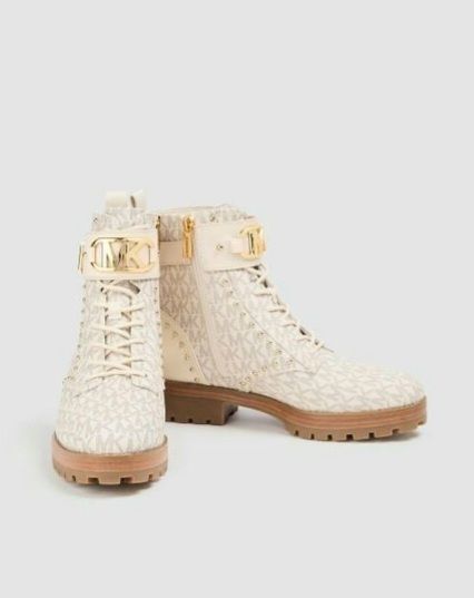 Michael Kors Scarpe da donna: Michael Kors Kincaid Logo Studded Combat Boot Bootie size 40 – Nuovo e nell'imballaggio originale da Biel/Bienne venduto da Yoon62 3