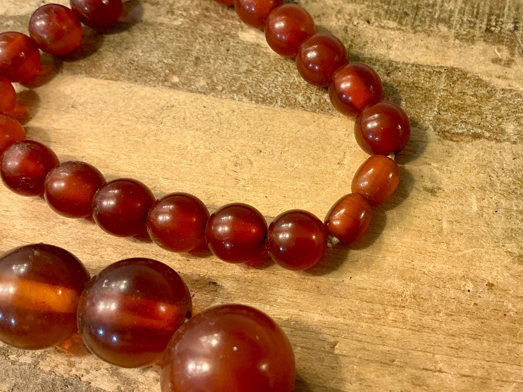Catenine: ANTIKES XL COLLIER BAKELIT 30-40-ER, 75 GR – Usato da Biglen venduto da Limarkt 2