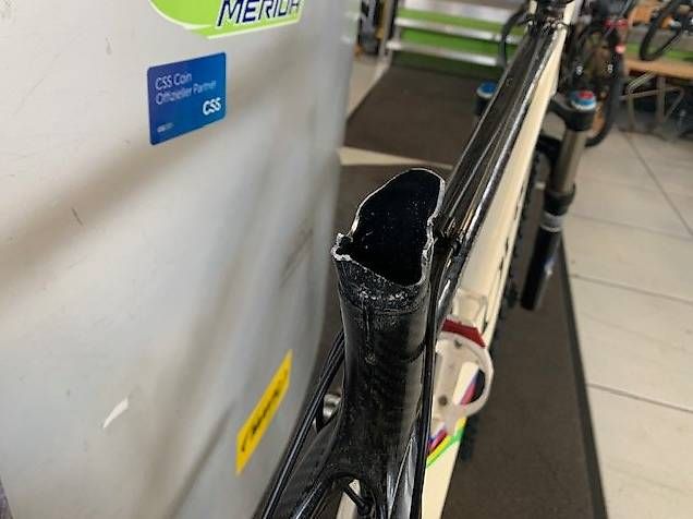 Orbea Biciclette: Vtt Hardtail Orbea Alma Carbon – Difettoso da Fribourg venduto da Profilsport 3