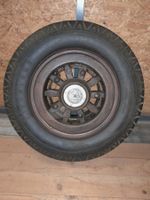 antikes Rad mit Holzfelge