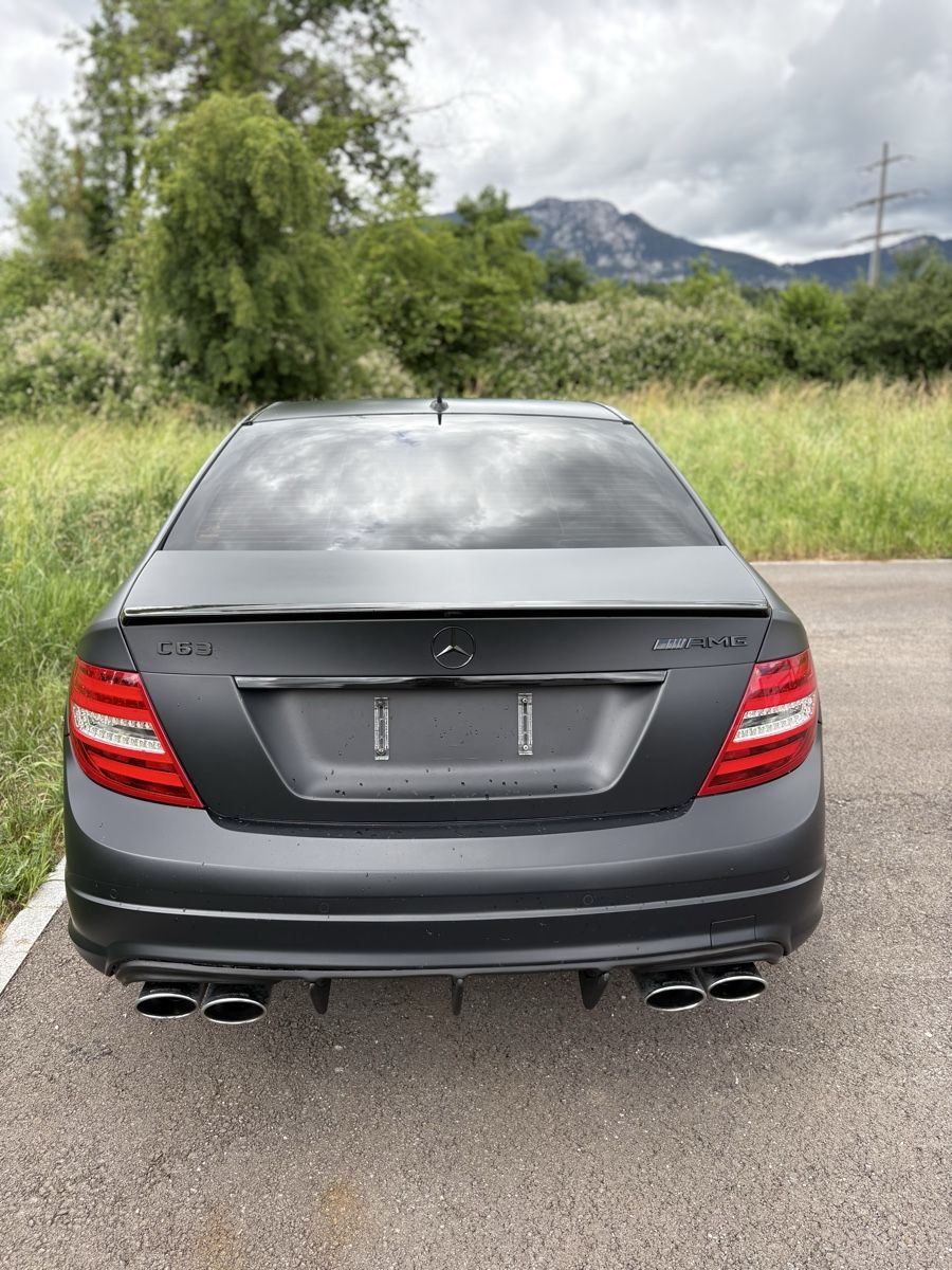 Mercedes-Benz Automobili: Mercedes-Benz C63 W204  – Usato da Luterbach venduto da lab_y6xy 1
