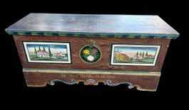 Museale Toggenburger Truhe aus Ebnat-Kappel