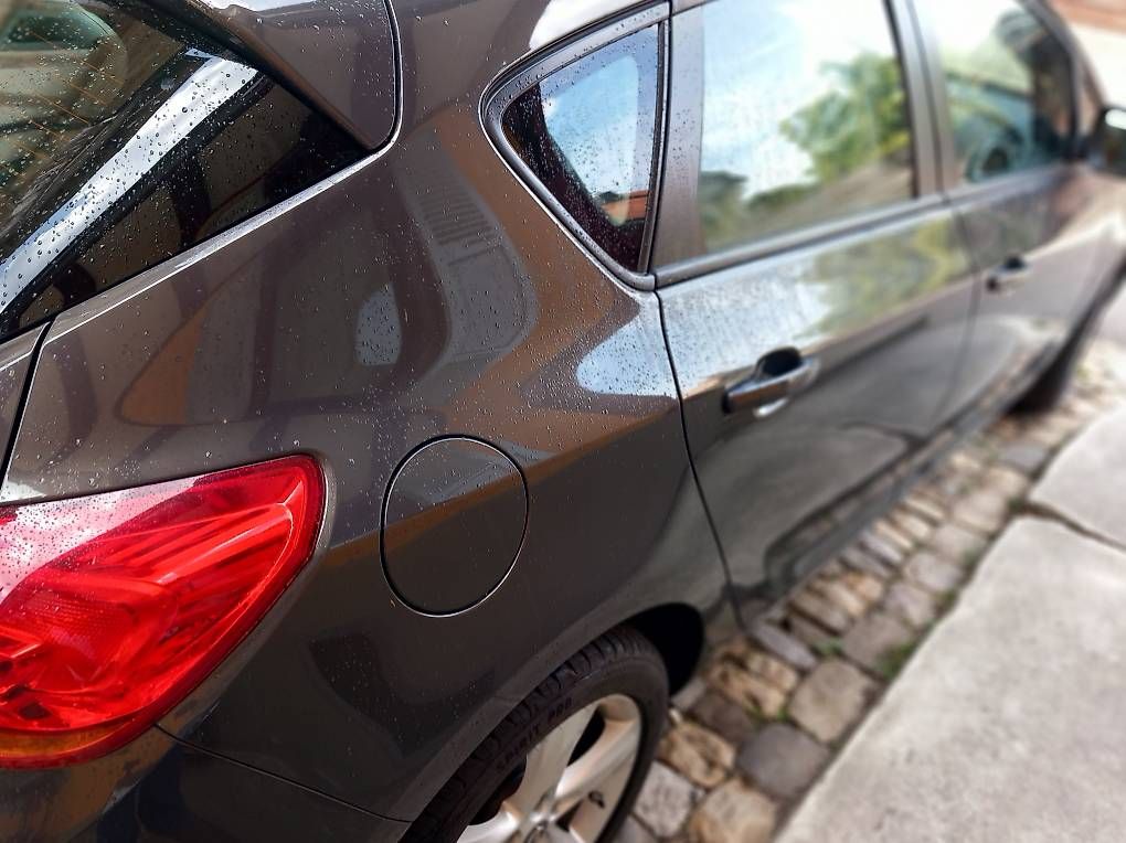 Automobili: Opel Astra J 14NET – Usato da Langnau i. E. venduto da bea_6jfx 4