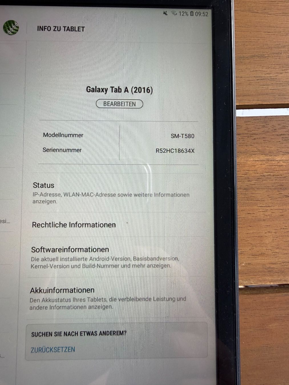 Samsung Tablet PC: Samsung Galaxy Tab (2016) – Usato da Dättlikon venduto da Grossried1 1