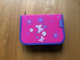 Neuwertiges Etui