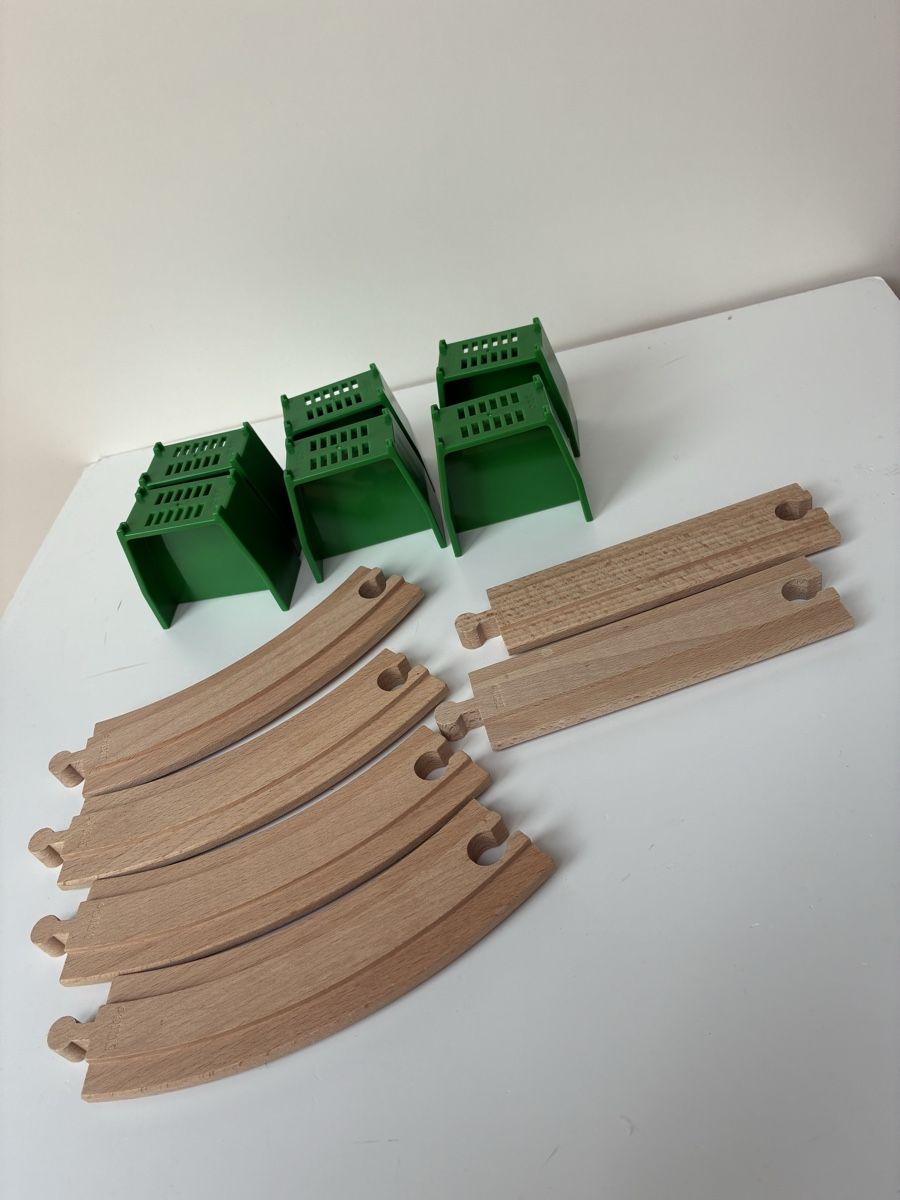 Brio Giocattoli: BRIO 33304 Monorail Expansion Pack – Usato da Lucens venduto da metaD