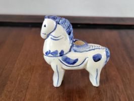 Figurine cheval céramique blanc bleu scandinave