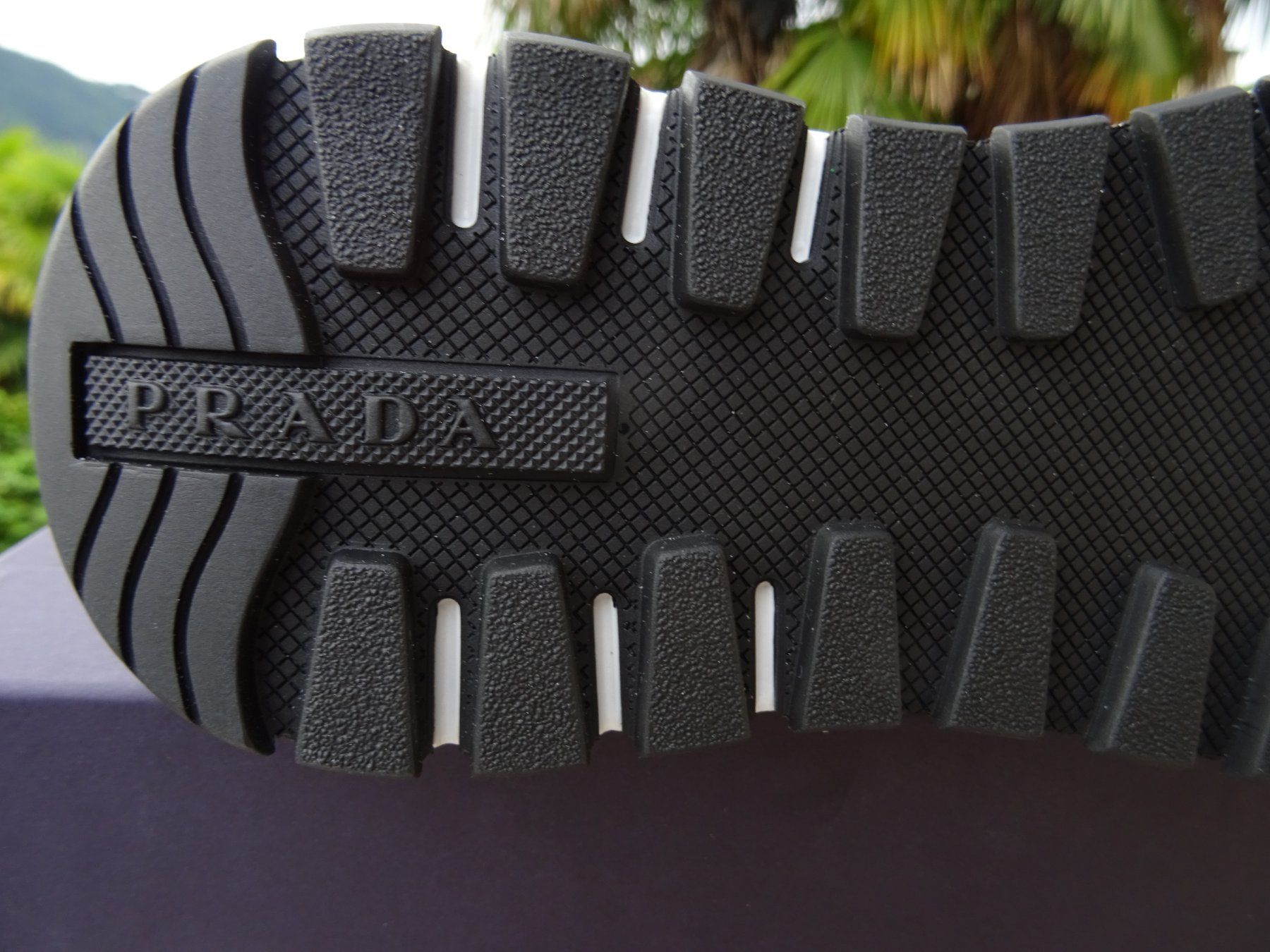 Prada Scarpe da donna: PRADA Originali e Nuovi! Sneakers n. 36 e 36,5 – Nuovo e nell'imballaggio originale da Cadempino venduto da vis_lpp9 6