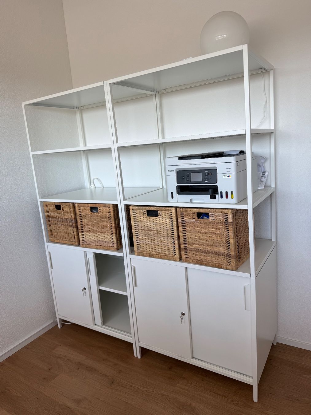 Ikea Étagères: 2x IKEA TROTTEN Regal mit Schrank – einzeln oder zusammen – D'occasion à Egerkingen par mjvnts