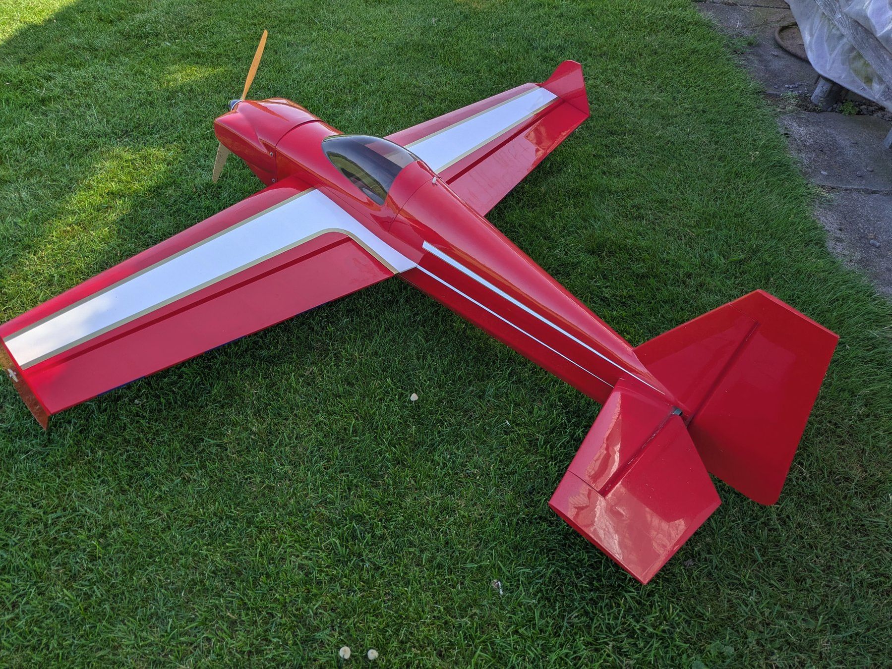 RC Kits de montage: Extremeflight Laser 60" rot weiss – D'occasion à Diepoldsau par Joerg47 1