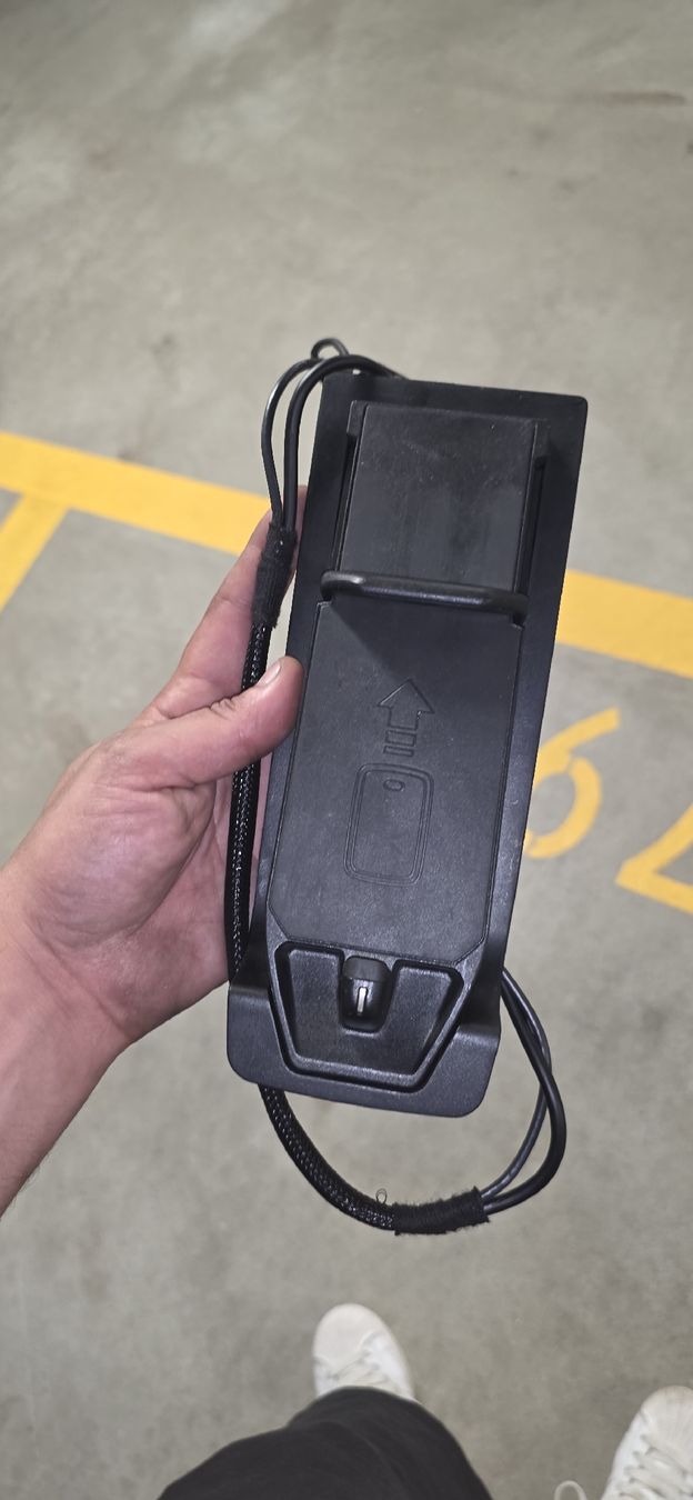 Caricabatterie: Wireless-Charging Ablage für BMW – Usato da Lyss venduto da Tigaslopezzz 2