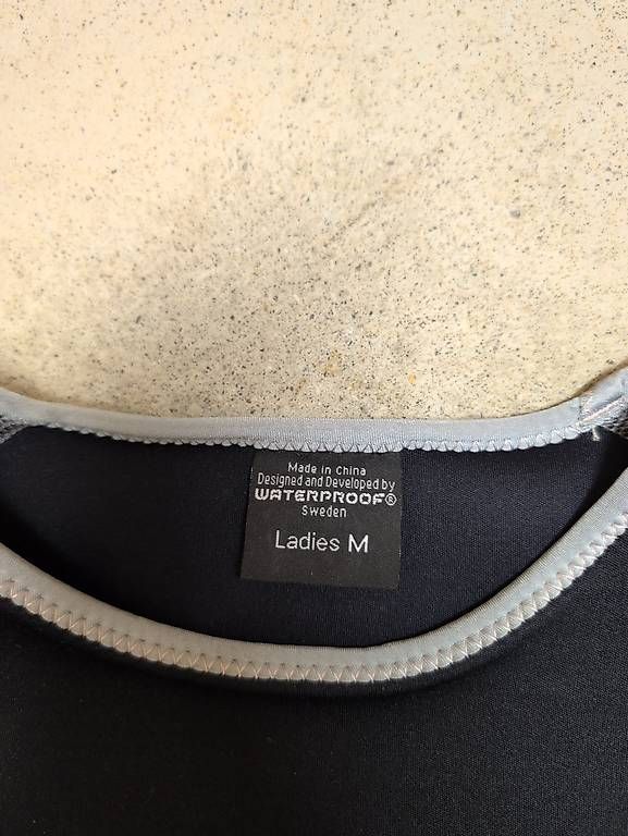 Tauchanzüge: Waterproof Neopren-Oberteil Ladies M – Gebraucht aus Zürich von Dory12 2