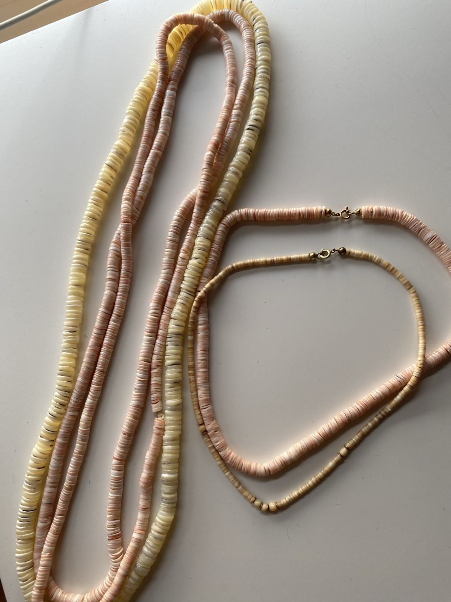 Catenine: Muscheln Halsketten – Usato da Givisiez venduto da dor_xb9k