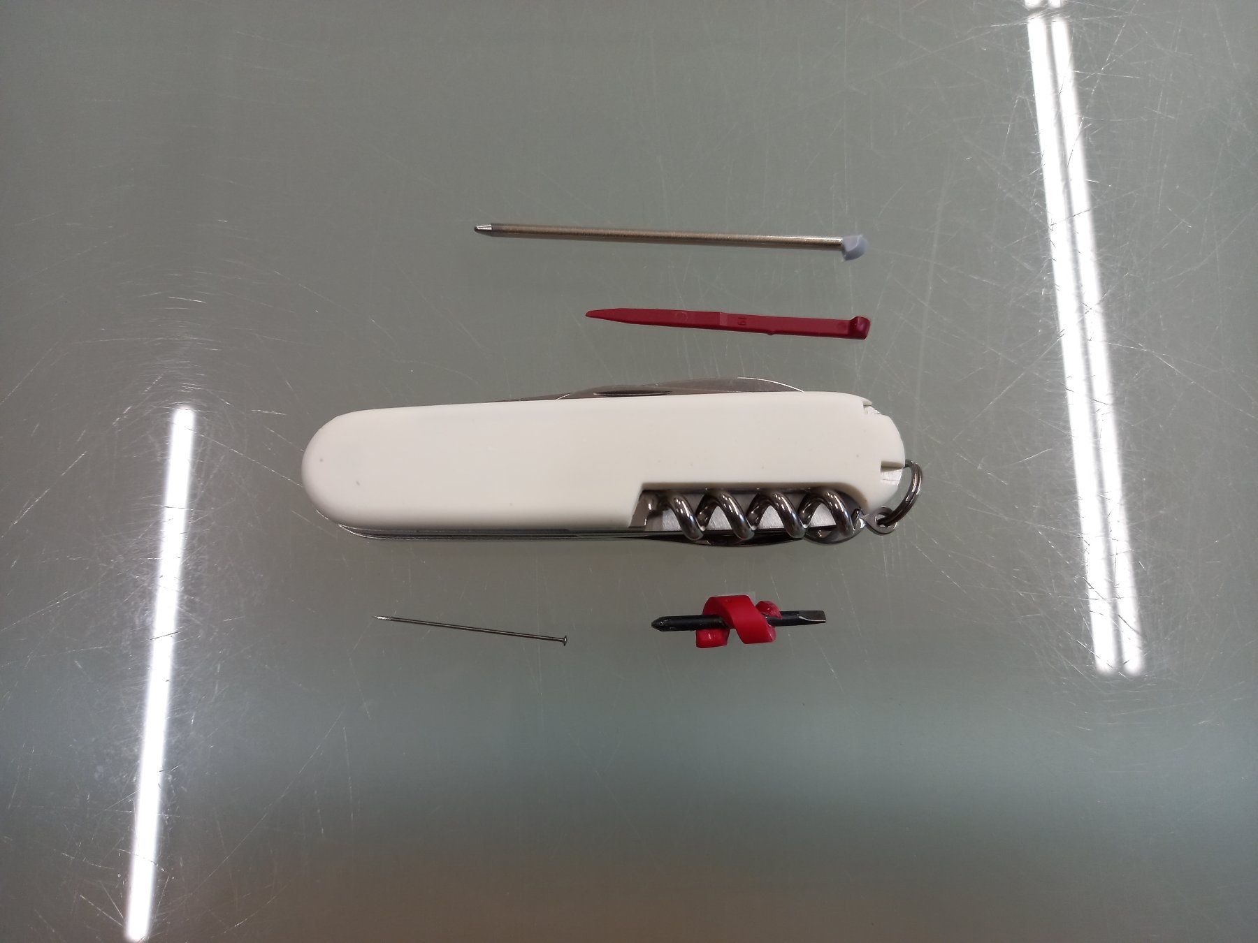 Victorinox Taschenmesser: Victorinox Huntsman einzigartig – Neu (gemäss Beschreibung) aus Buch b. Kümmertshausen von accipitergentilis 2
