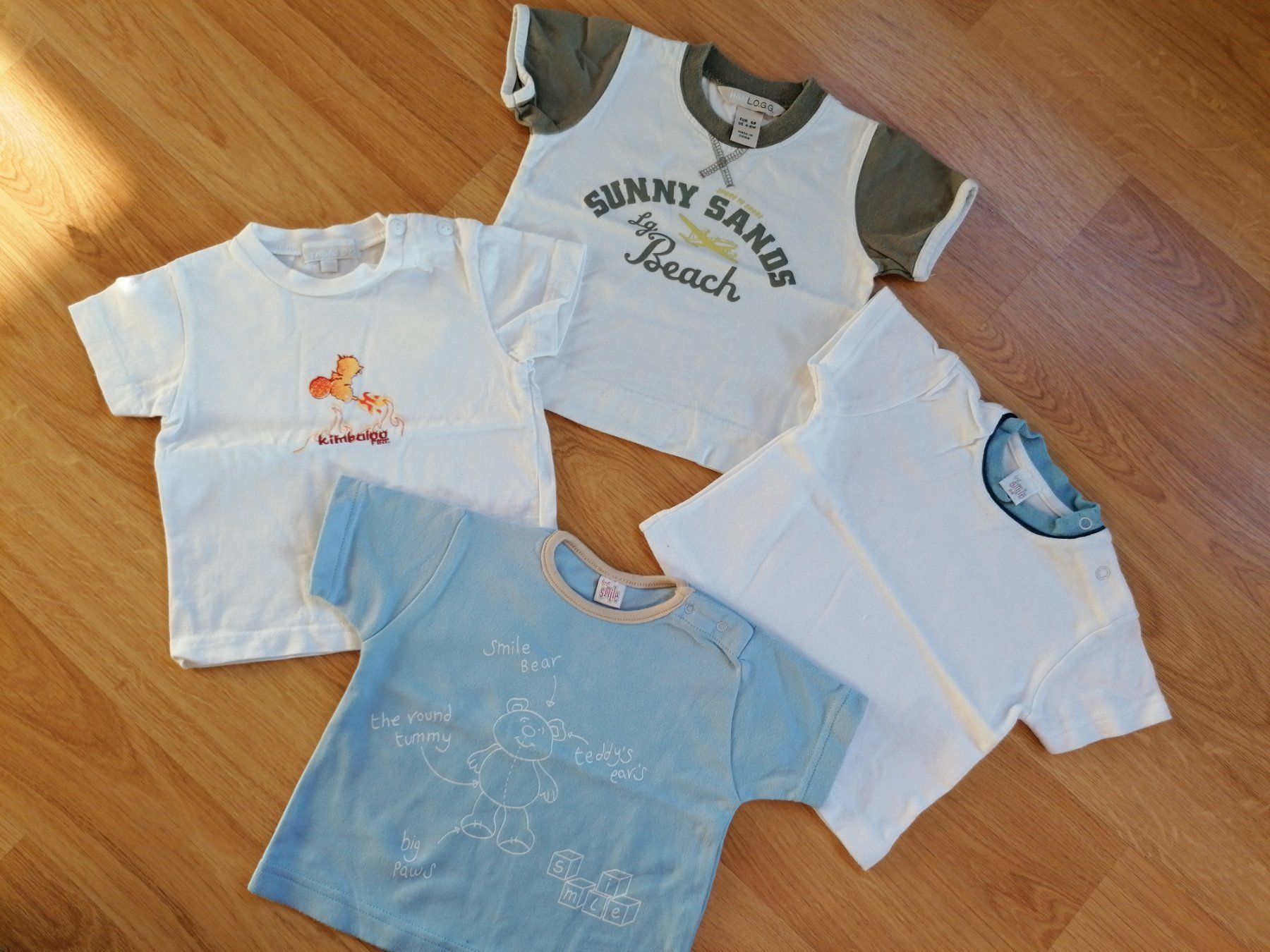 Lotti & Set di vestiti: 4 T-shirts Gr 68 – Usato da Büttikon AG venduto da Amineah