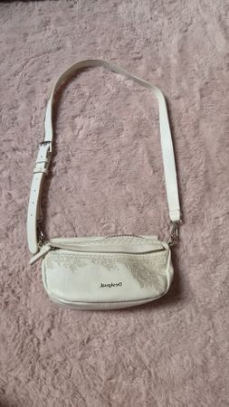 Tasche Desigual weiss 