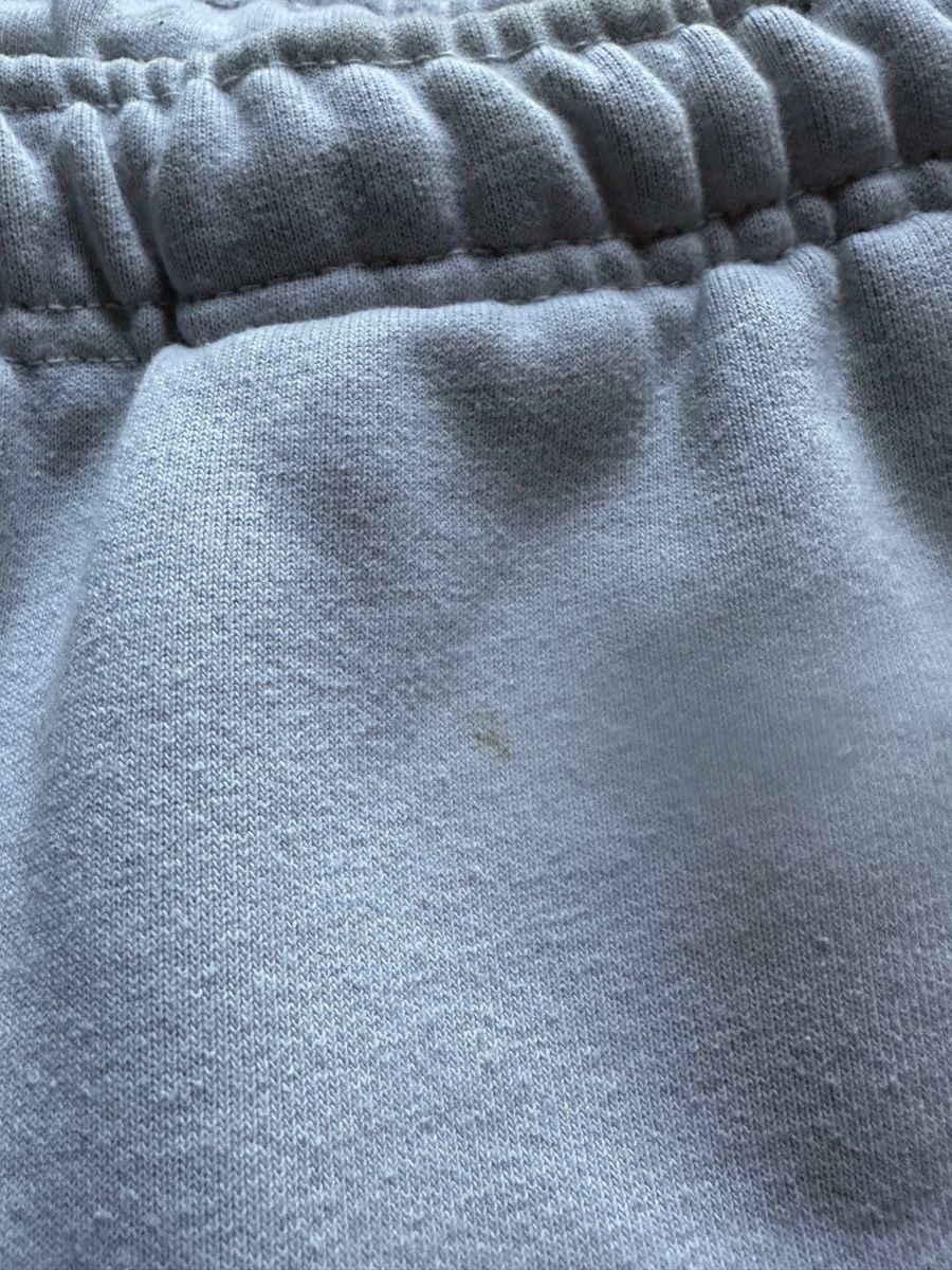 North Face Pantaloni: The North Face x Kaws trackpant size M – Usato da Villars-Burquin venduto da Iliasso 2