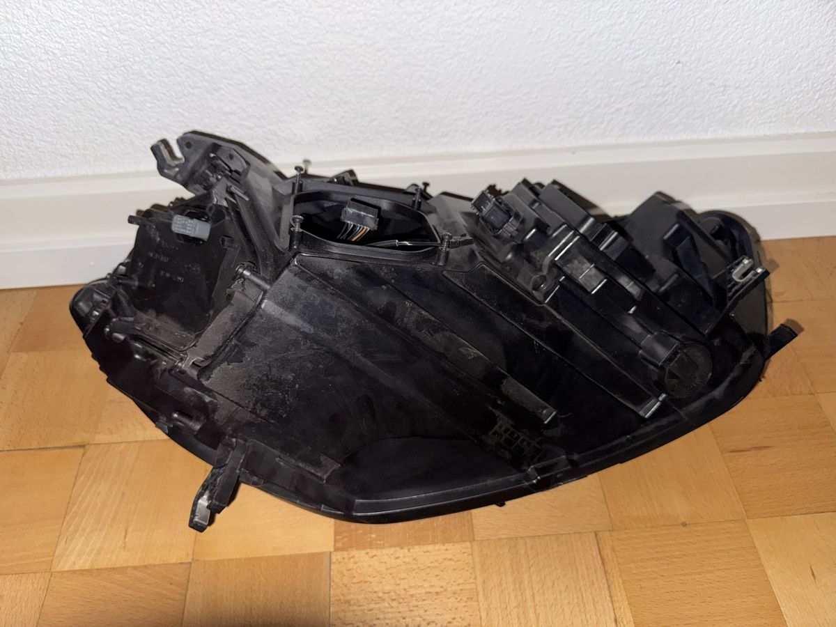 Audi Fari: Phare Audi a6 c7 2010-2014 – Difettoso da fribourg venduto da Nikita.0762813663 2