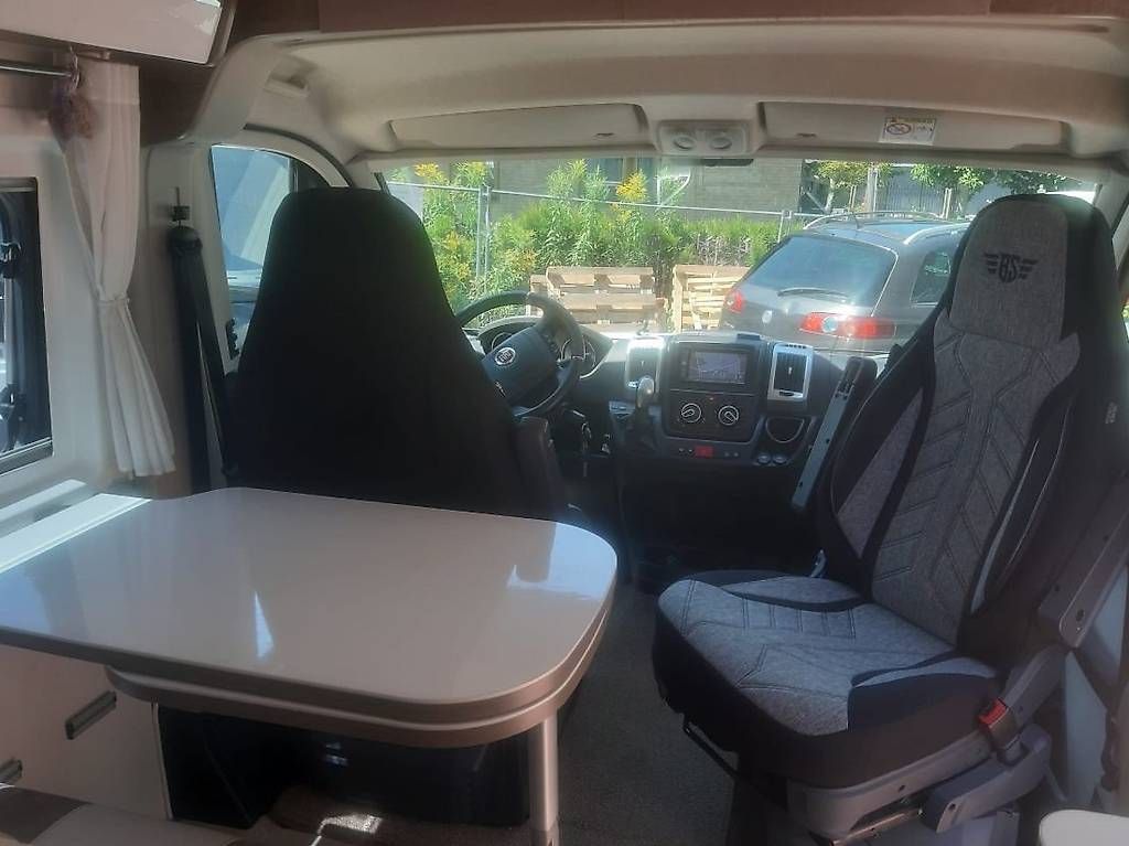 Veicoli da campeggio: Pilote V600 G Automatik  – Usato da Cadenazzo venduto da Zioeddy9 3
