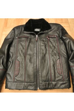 Schwarze Lederjacke Pelzfutter Grösse S