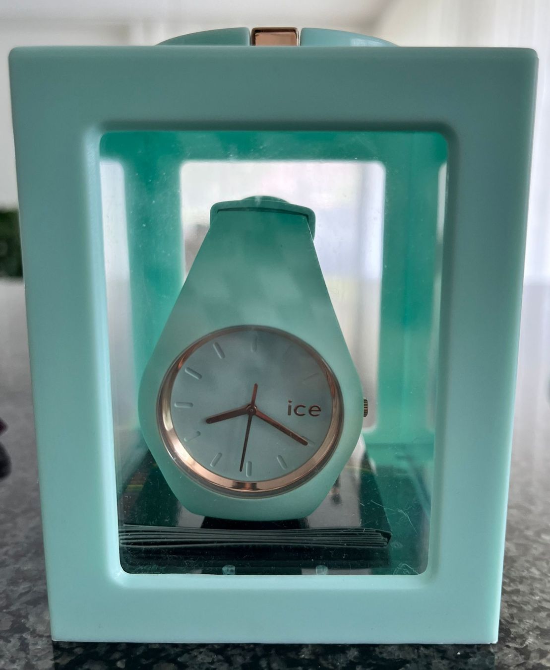 Swatch Orologi: ice Swatch unisex – Usato da Lenzburg venduto da Rama010