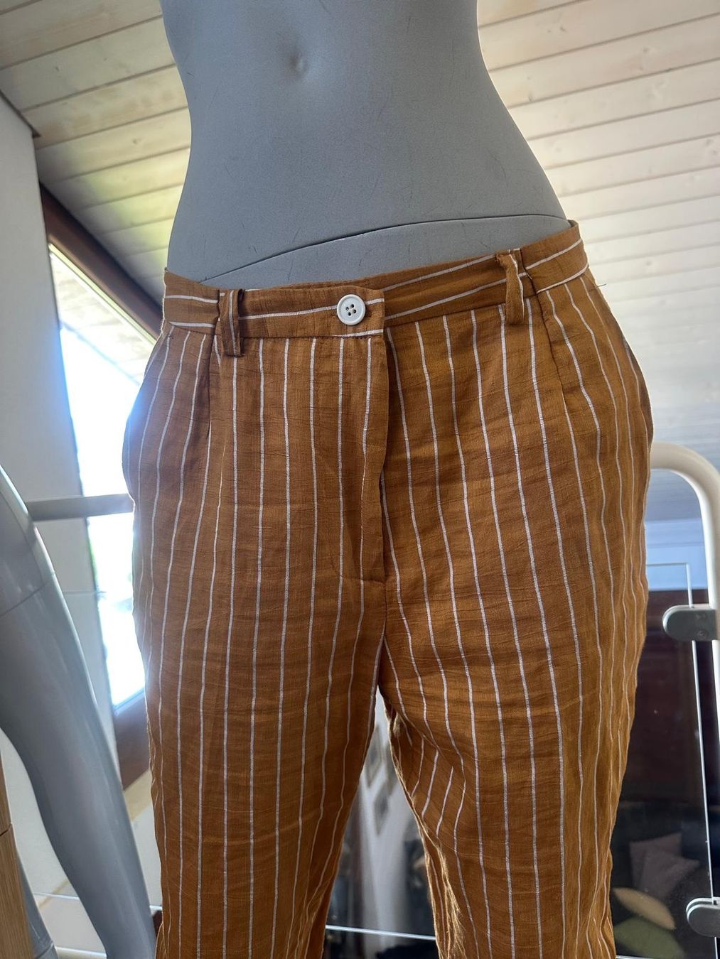 Pantaloni: Leinenhose von VICOLO – Usato da Neuhausen venduto da Lechasseur 1