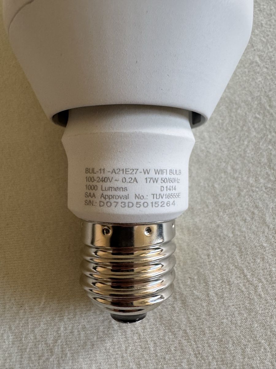 Lampade: Lifx smart bulb E27 – Usato da Bern venduto da CheetahPaw 1