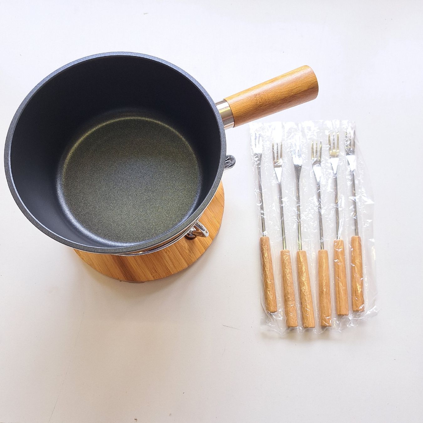 Set di piatti: Fondue Caquelon Neu – Nuovo e nell'imballaggio originale da Zofingen venduto da Bachmann4 3