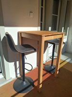 Eichen-Bartisch mit Stühlen