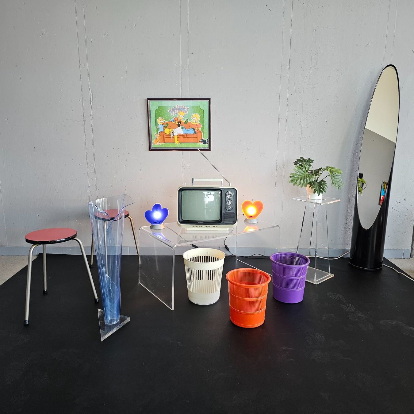 Altro per la casa: Vintage Blumensäule, Blumenständer Plexiglas. Floor Stand – Usato da Nottwil venduto da Wondewa-Shop 4