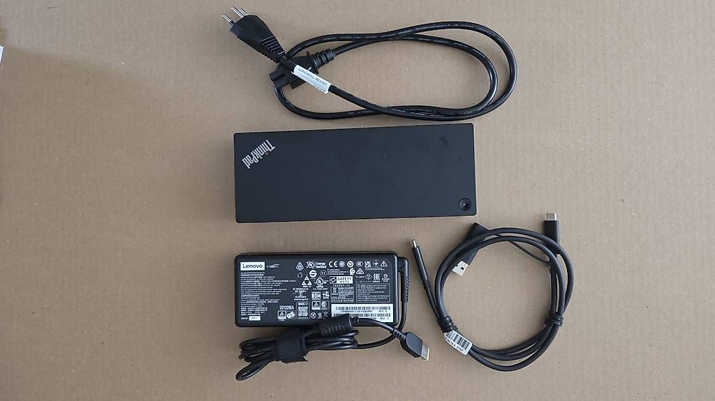 Docking station: Lenovo ThinkPad Dockingstation / USB-C Dock – D'occasion à Zürich par zor_grs5