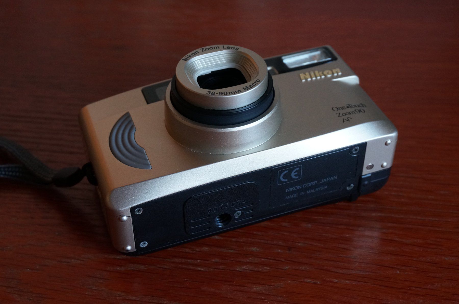 Nikon Fotocamera: Nikon One Touch Zoom 90 AF 38-90mm Macro "Point & Shoot" – Usato da Spreitenbach venduto da Salesmanship 6