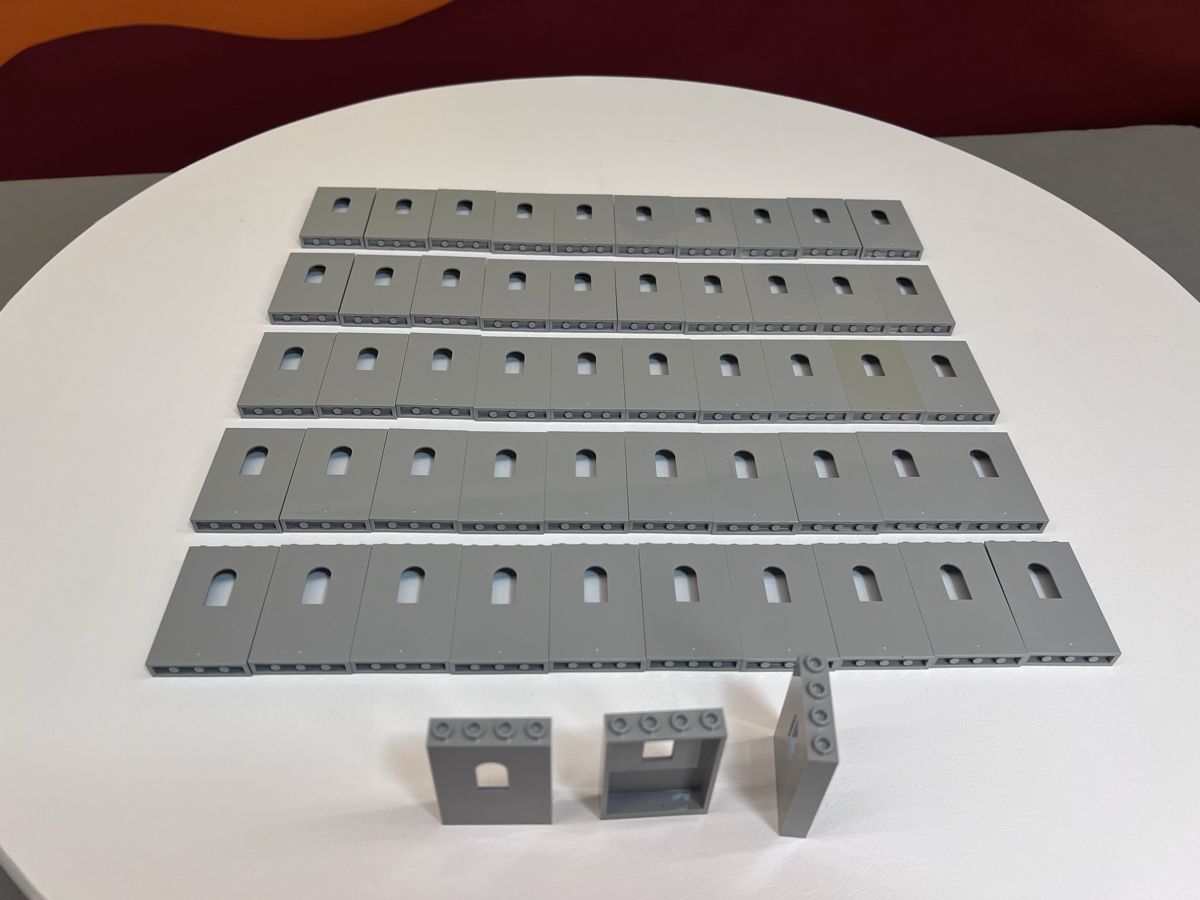 Lego Giocattoli: Lego Burgpanel grau 1x4x5, 53 Stk – Usato da Rudolfstetten venduto da bf74_tinu