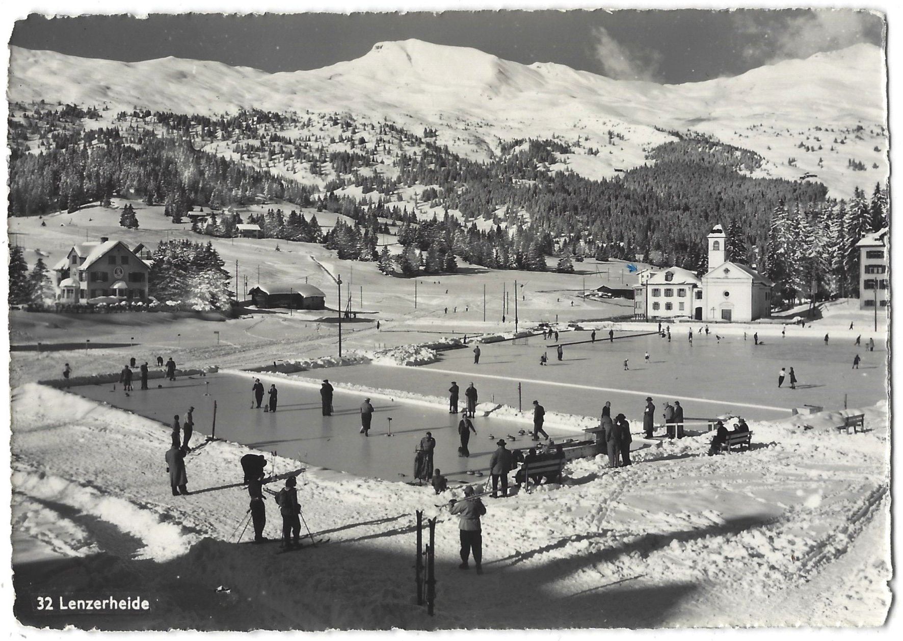 Cartoline postali: 32 Lenzerheide  -  beim  Curling – Usato da Bütschwil venduto da Jackson1A
