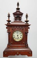 Antike Standuhr miteingebauter Spieluhr