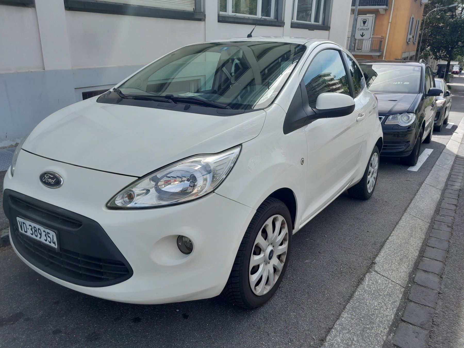 Ford Autos: Ford KA 1.2 Titanium – Gebraucht aus Lausanne von sfino
