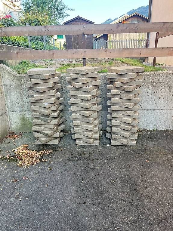 Revêtements de sol: Garten Platten – D'occasion à Balzers par Hauser01