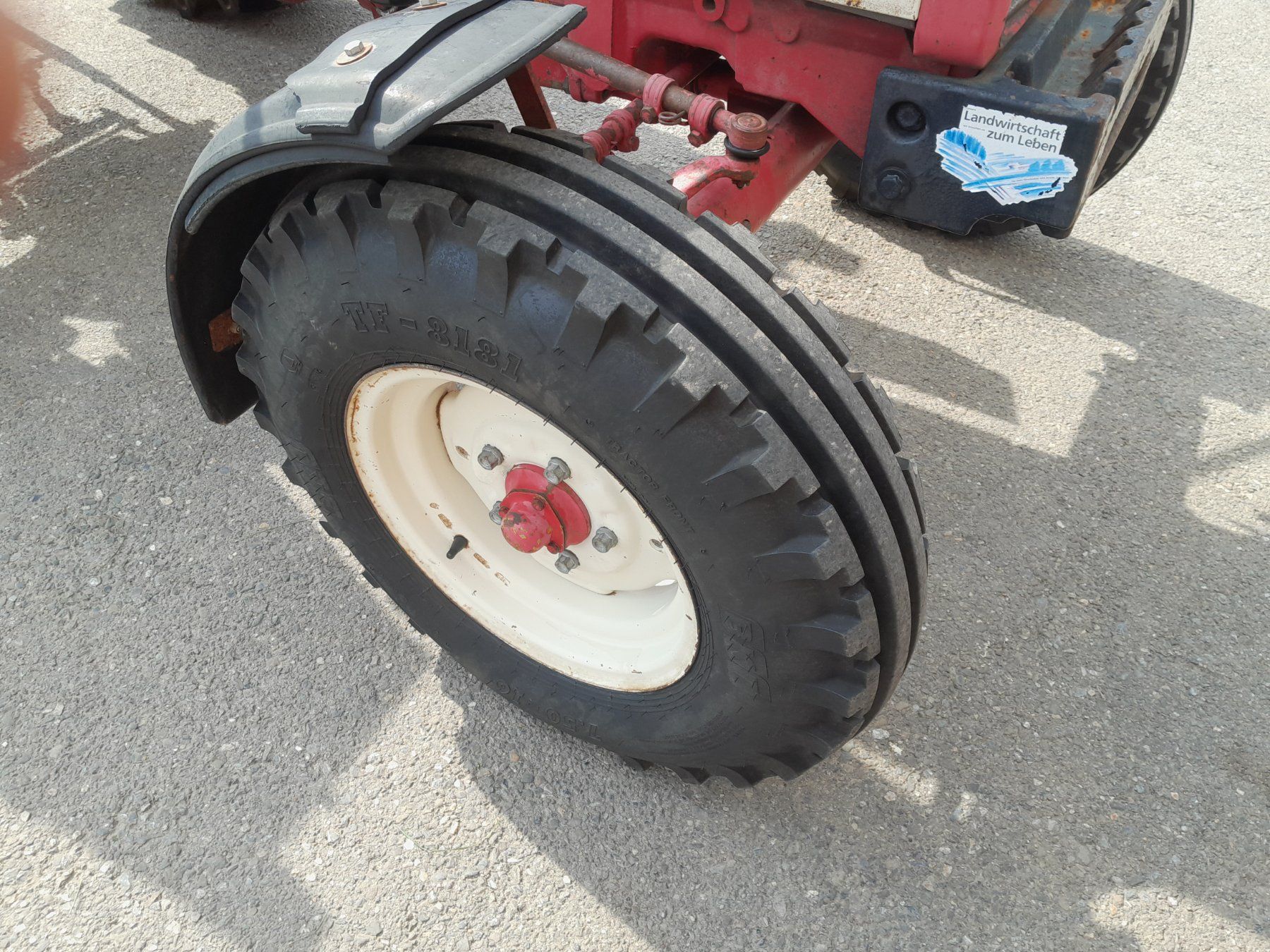 IHC Tracteurs: Traktor IHC 633 – D'occasion à Oberkirch LU par terratrac120 6