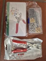 Druckknopf-Zange mit Zackenringen und Druckknöpfe