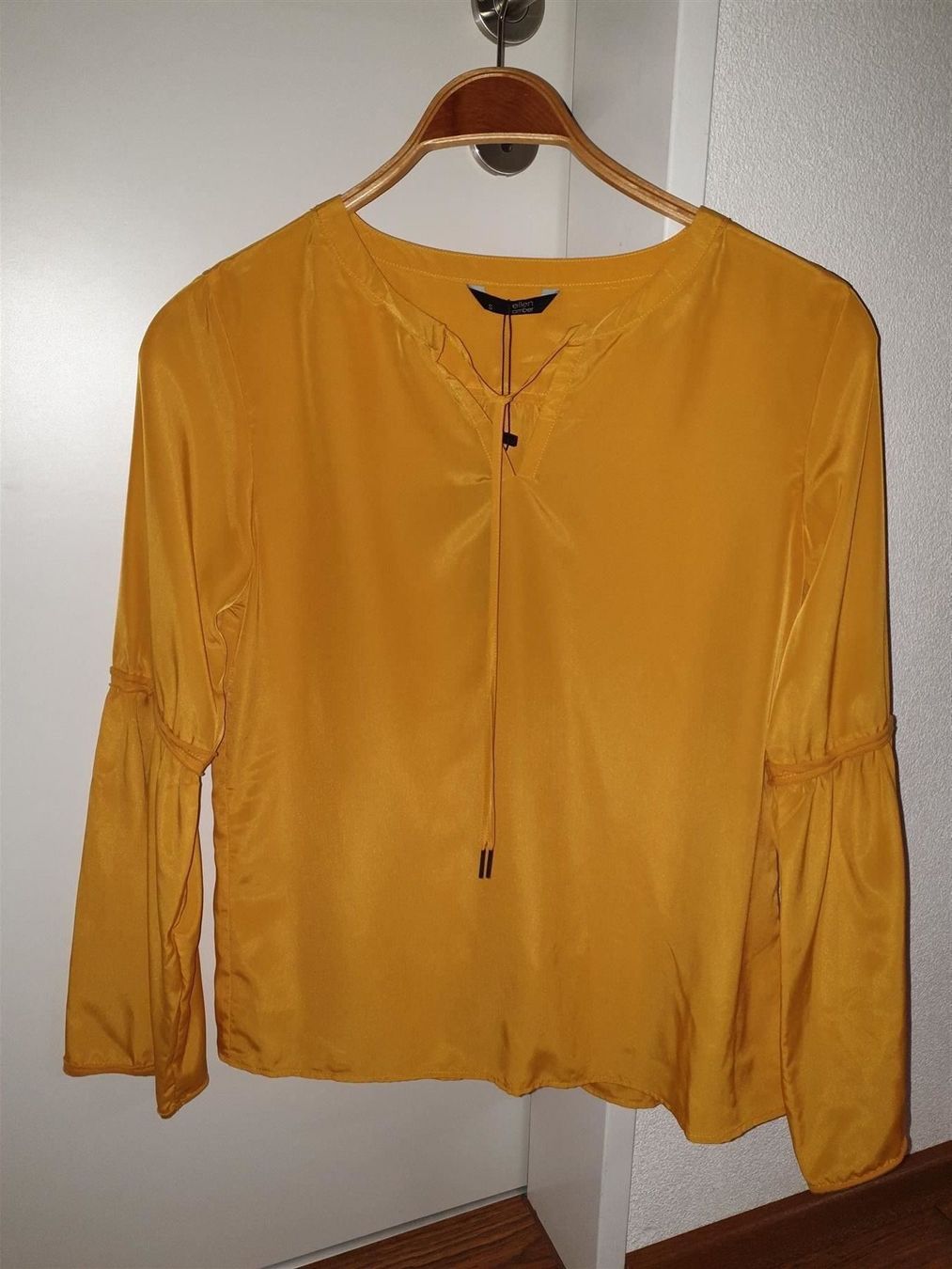 Camicette: *NEU* Wunderschöne Bluse Gr. S – Nuovo e nell'imballaggio originale da Buchrain venduto da regenblume3