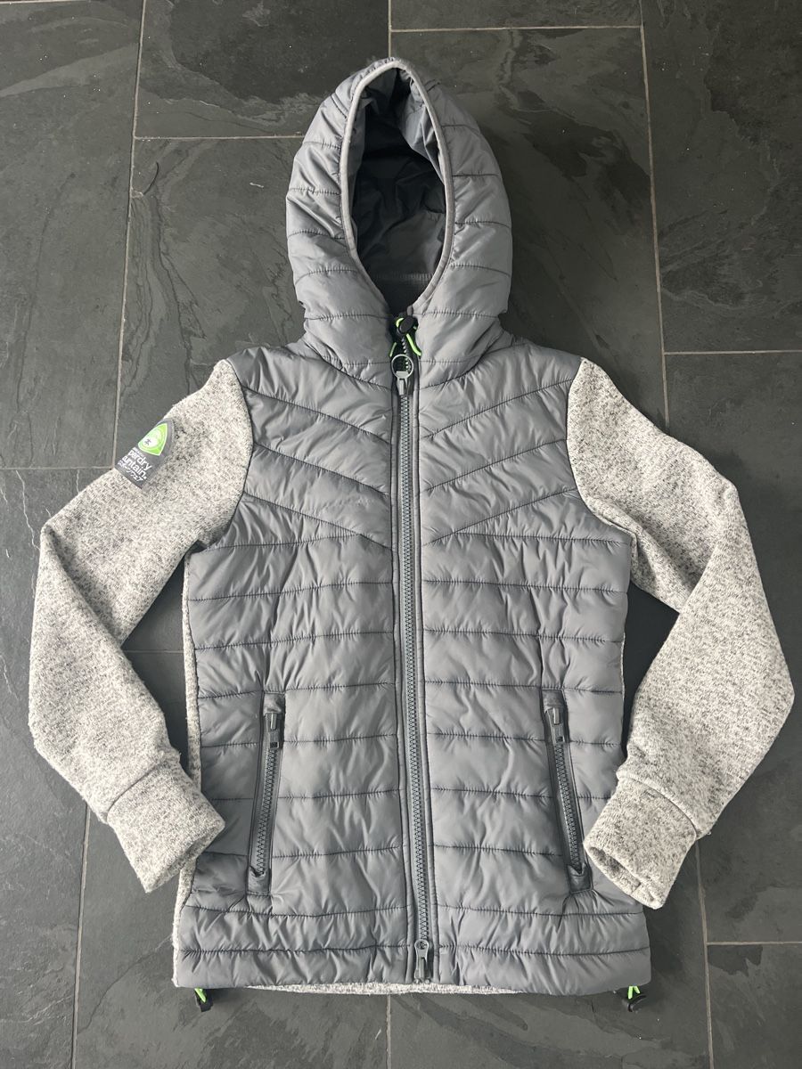 Superdry Giacche: Superdry Storm Hybrid Grösse S – Usato da Bergdietikon venduto da sanhol