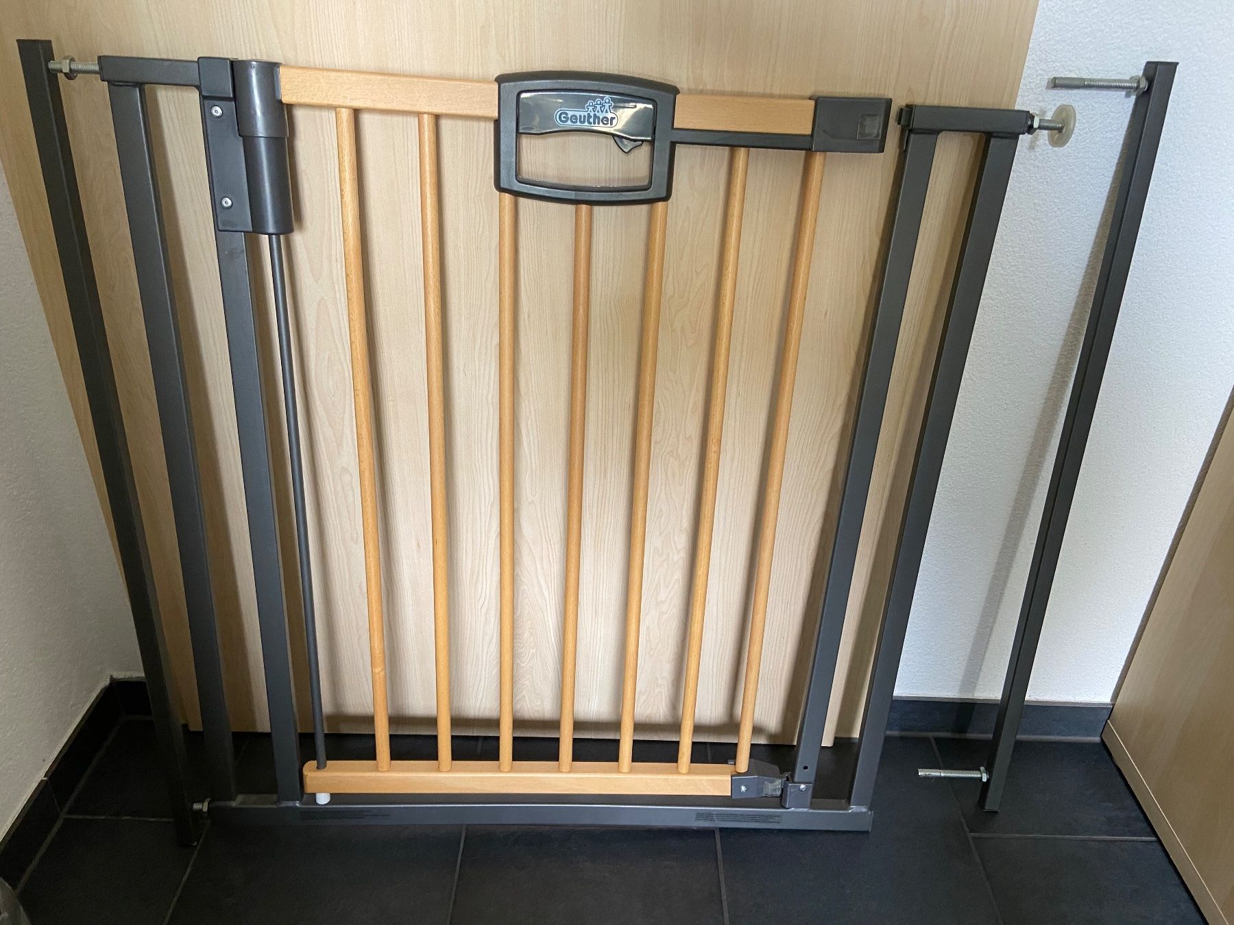 Tutto per la sicurezza: Geuther Treppenschutzgitter mit Extras – Nuovo (secondo la descrizione) da Oeschgen venduto da Gini2006 2