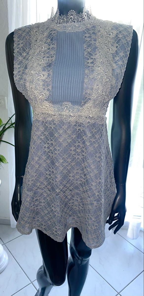 Sandro Vestiti: SANDRO KLEID GR. XS neuwertig – Nuovo (secondo la descrizione) da Unteraegeri venduto da MH203 1