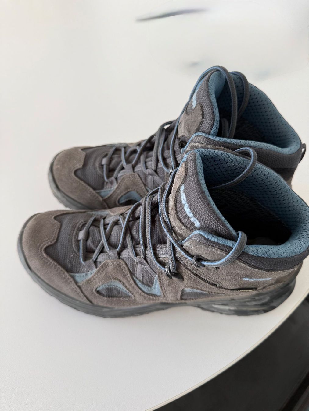 Lowa Scarpe da donna: LOWA Wanderschuhe Gore-Tex Gr. 38 – Usato da Dällikon venduto da dahi1 1