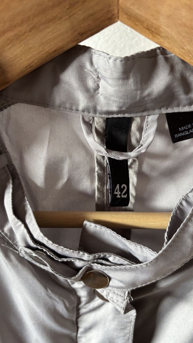 H&M Giacche: Jacke, hell gray, gr. 42 – Usato da Vilters venduto da Sidsel_M 3