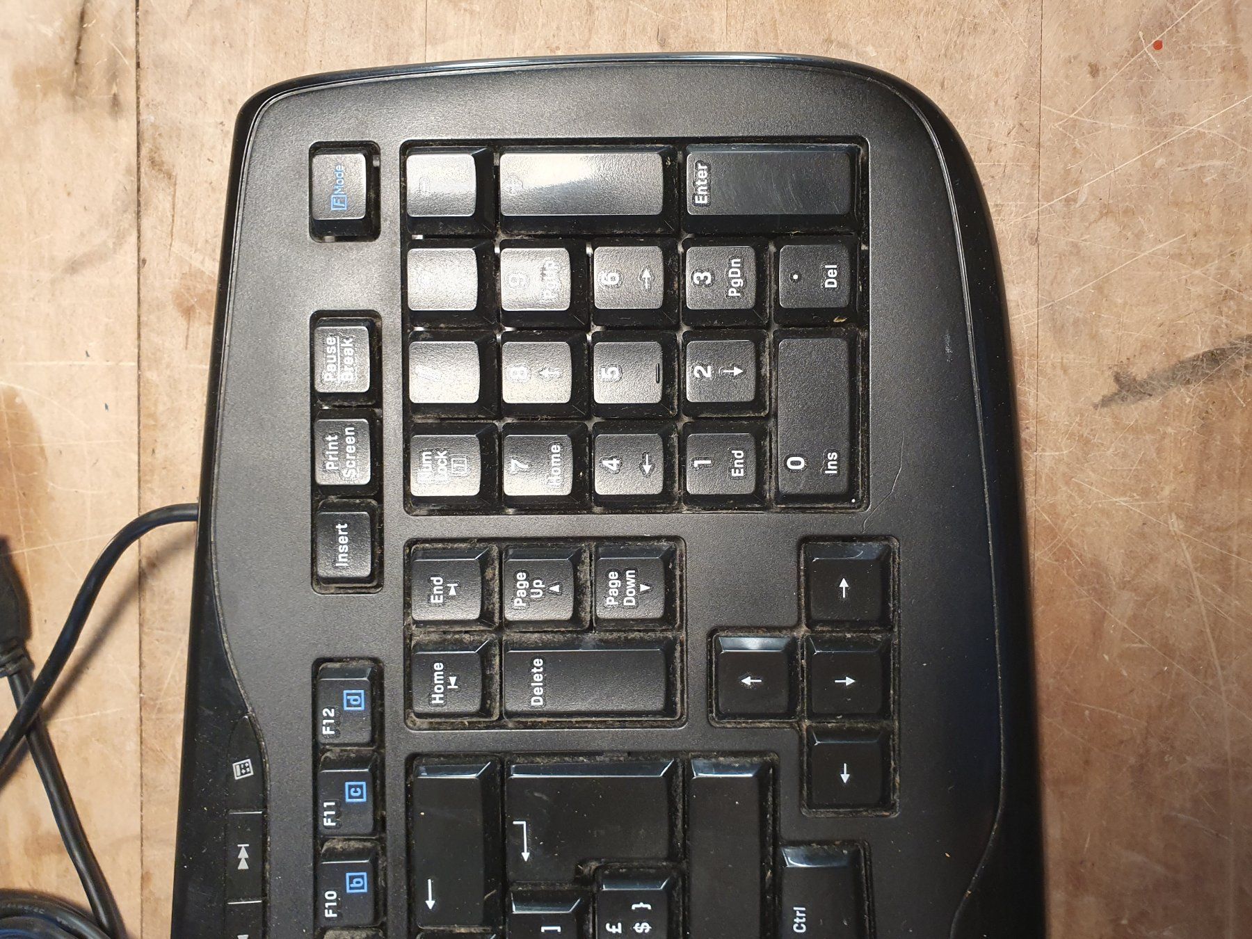 Claviers: Logitech Wired Keyboard – D'occasion à Zürich par loosebone 2