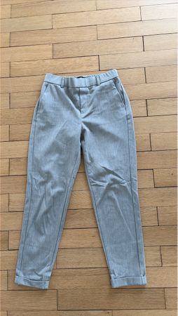 Graue Stoffhose Vero Moda, Grösse XS/ 30 neuwertig!