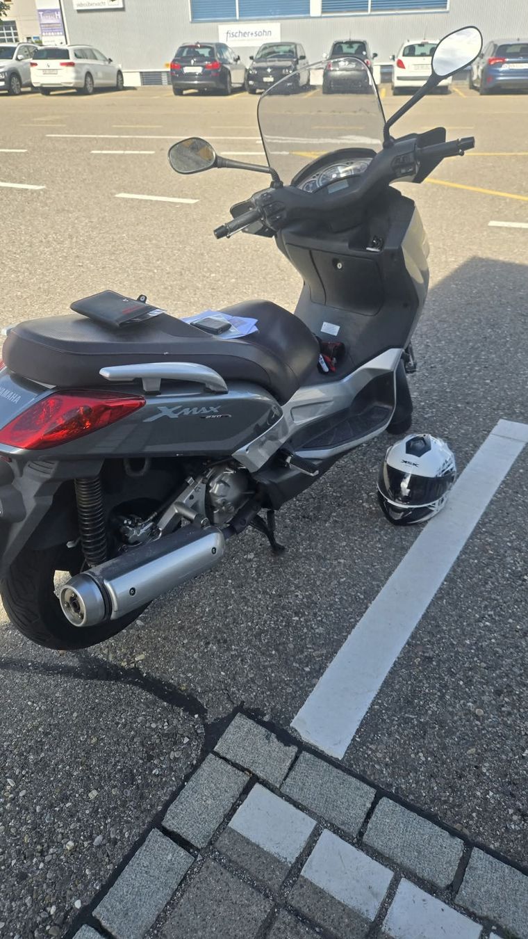Yamaha Strada: Xmax 250 Yamaha – Usato da Märstetten venduto da Antoo92